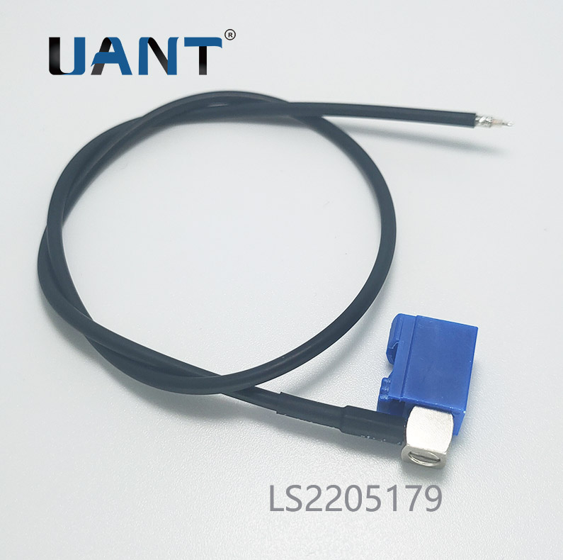 Fakra-C型蓝色R/A母头延长线，端剥线2/2/3，线长L=400mm（1.5DS黑色线）